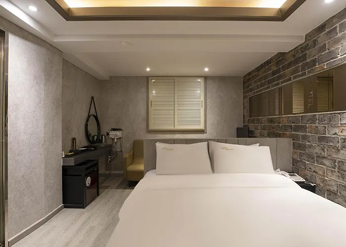 Hotel Louize *
